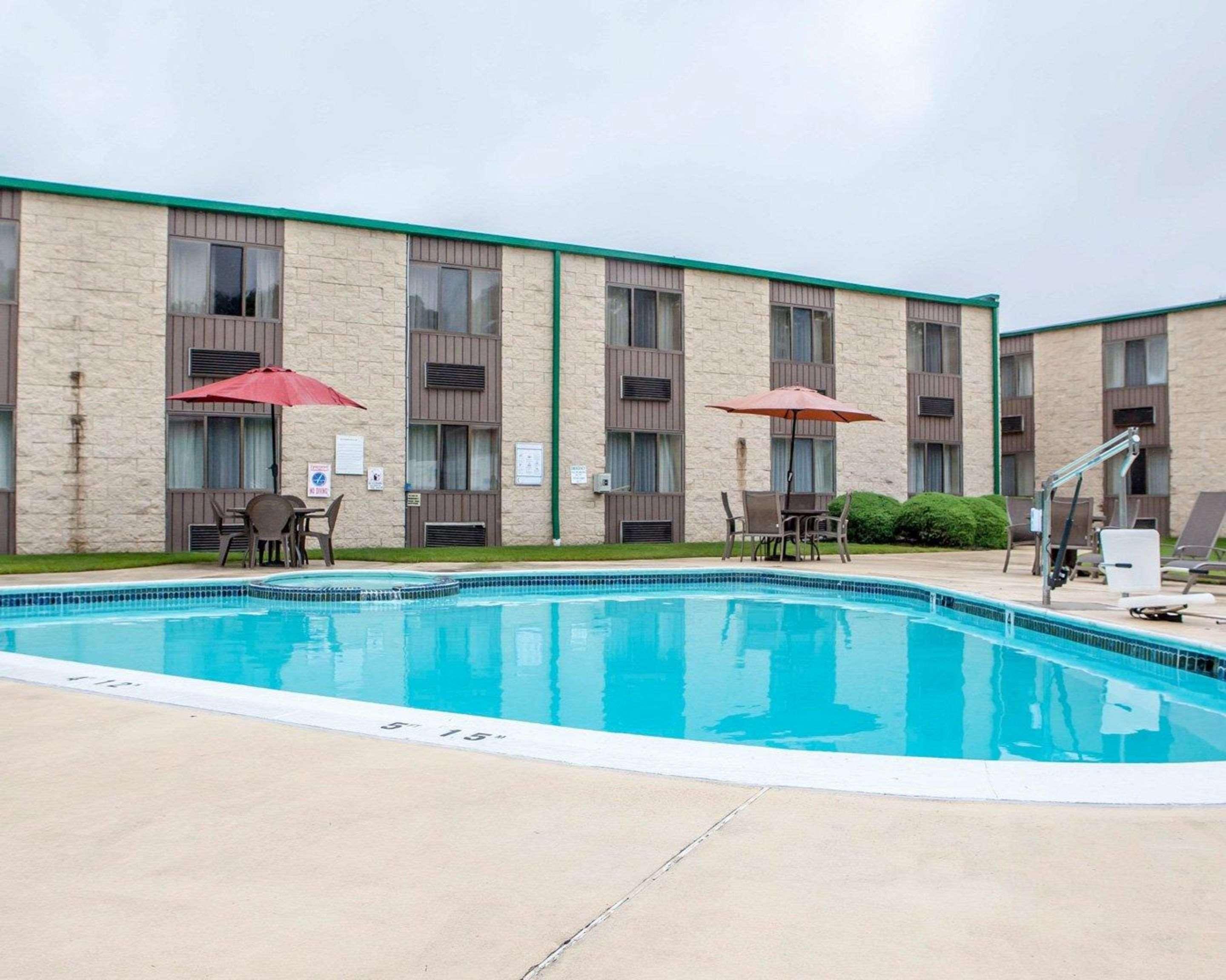 Surestay Plus Hotel By Best Western Mcguire Afb Jackson Cookstown Exterior photo